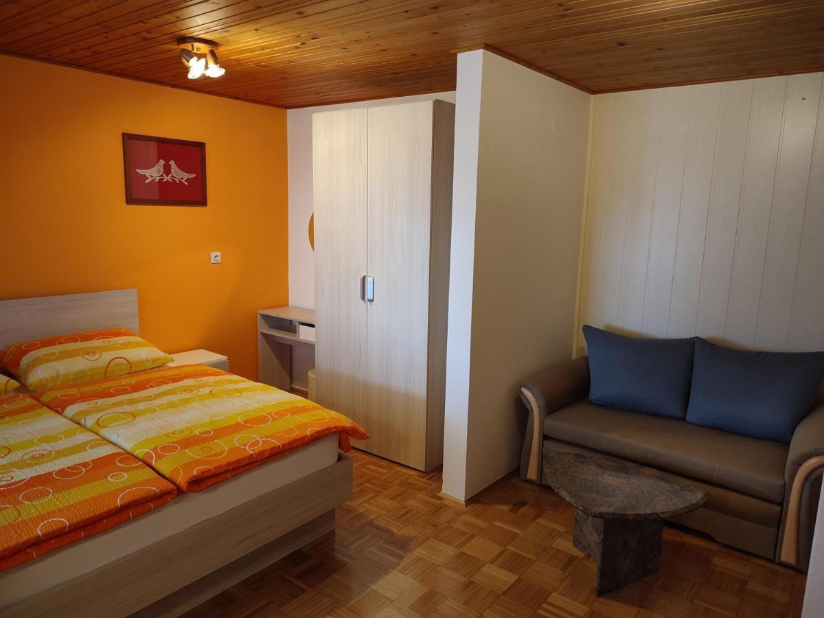Gostilna Pension Blegos Poljane nad Škofjo Loko Exteriér fotografie