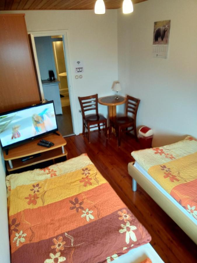 Gostilna Pension Blegos Poljane nad Škofjo Loko Exteriér fotografie