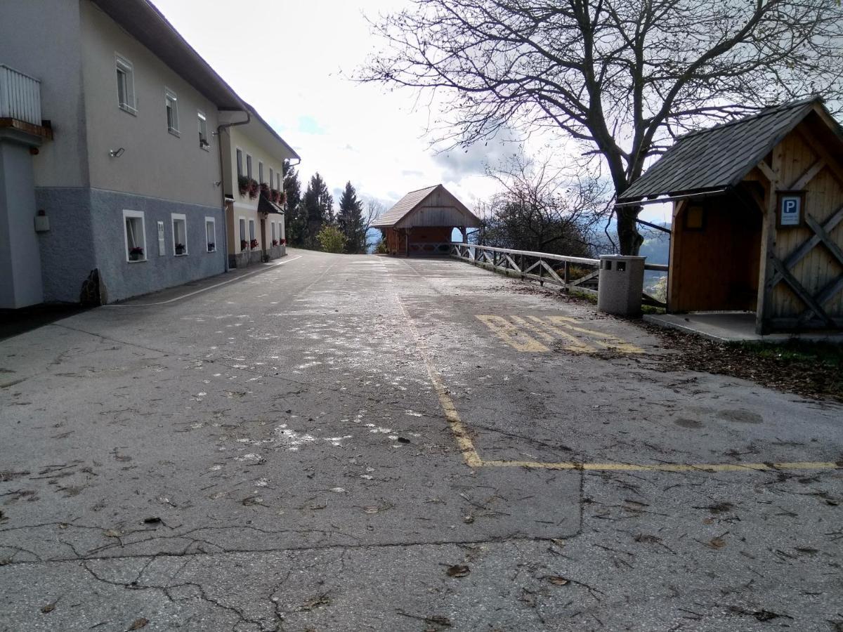 Gostilna Pension Blegos Poljane nad Škofjo Loko Exteriér fotografie